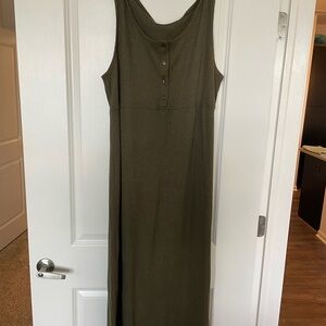 Green Sleeveless Maxi Dress